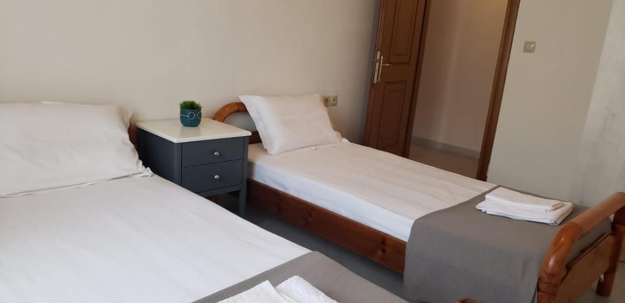 Michalis, 2-Bedroom Apartment In Saranda מראה חיצוני תמונה