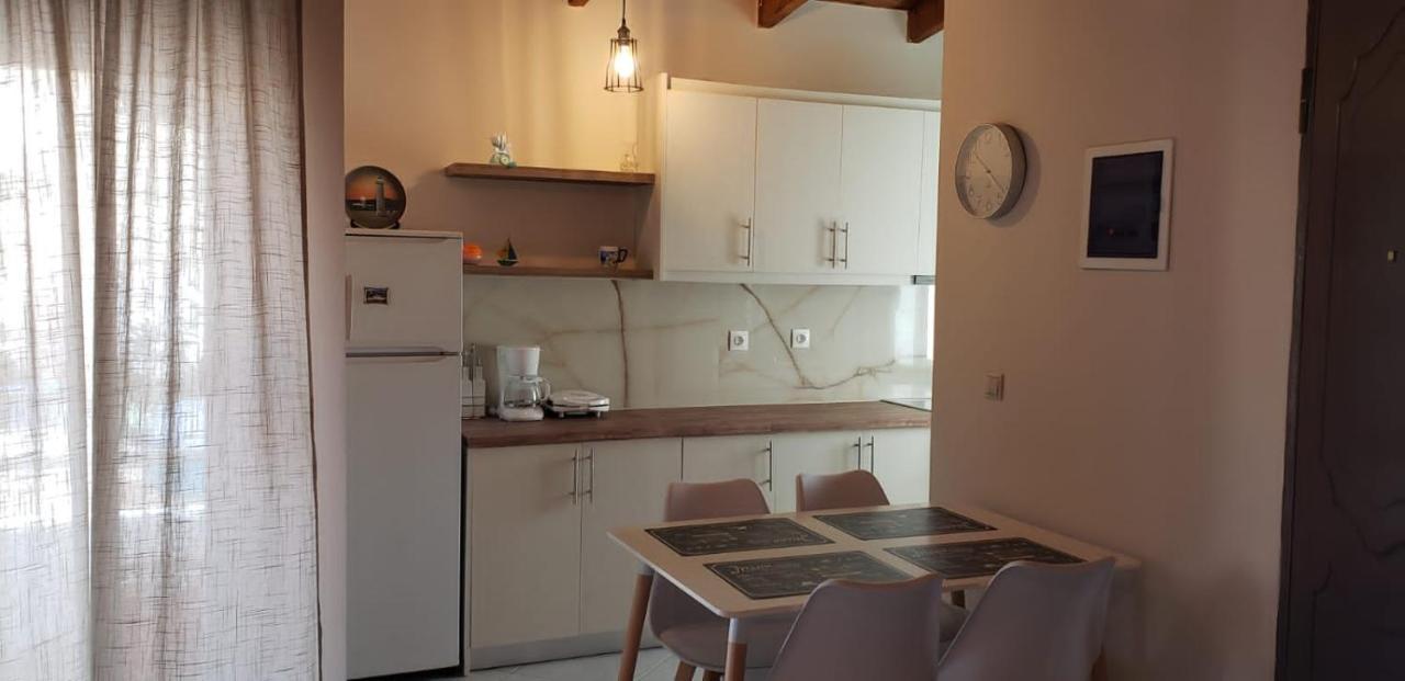 Michalis, 2-Bedroom Apartment In Saranda מראה חיצוני תמונה